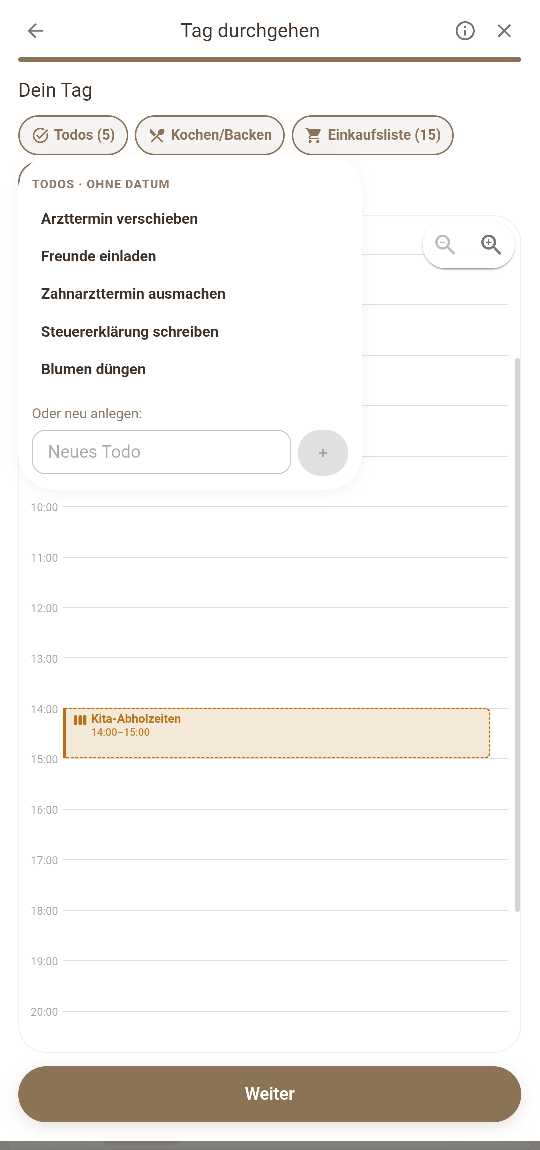 'Tag durchgehen' im Familea-Kalender: Schaltflächen für Todos, Kochen/Backen und Einkaufsliste über dem Tagesraster, offene Todos zum Einplanen aufgeklappt.