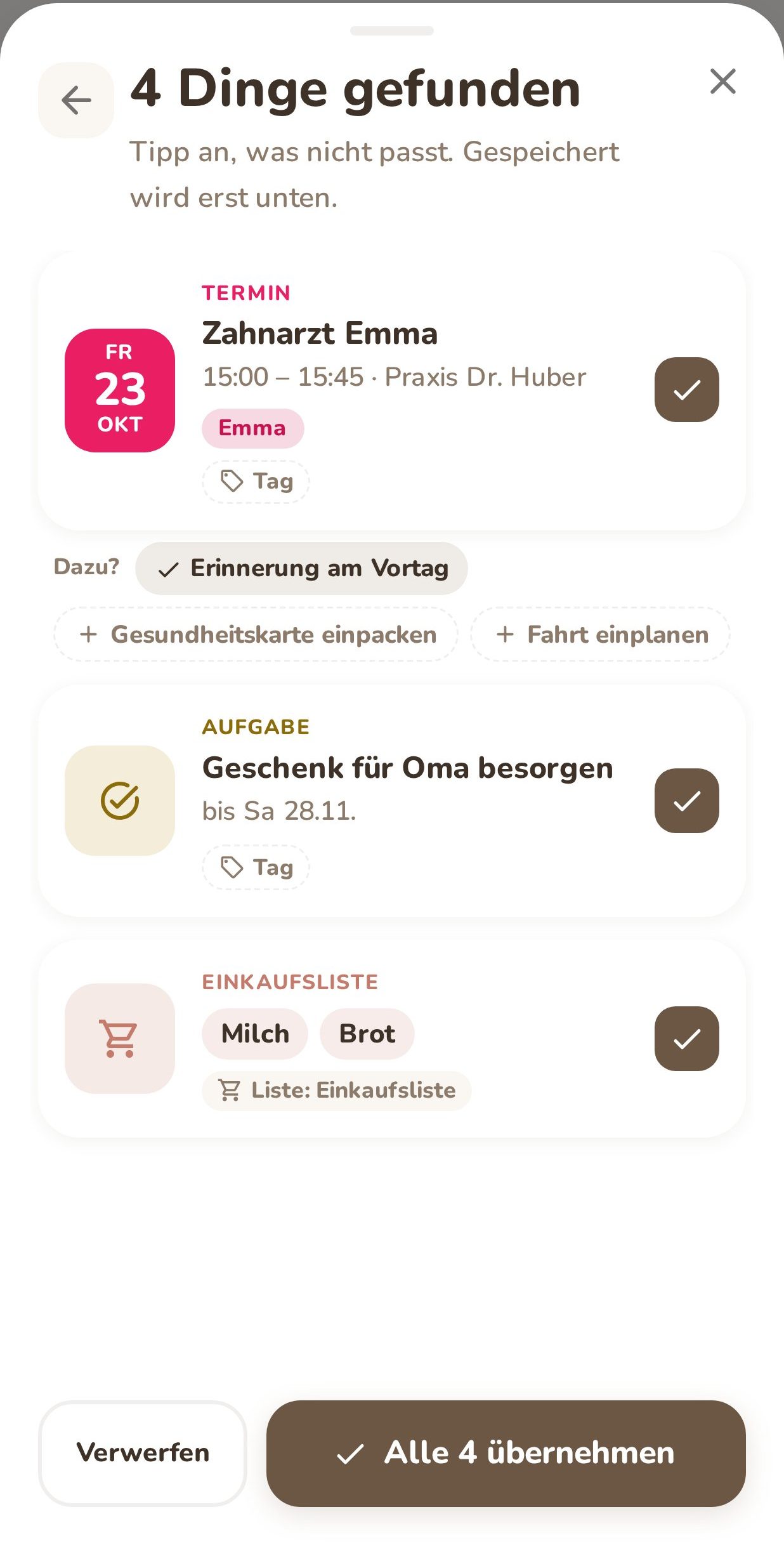 Familea-Assistent zeigt Vorschläge: Termin, Aufgabe und Einkauf
